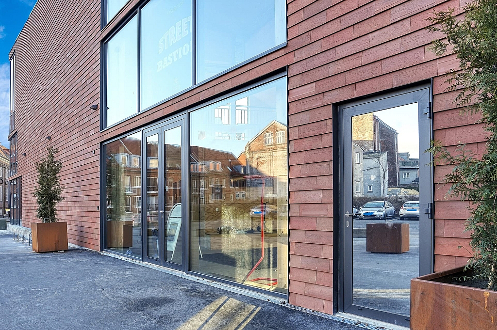 Fredericia Street Bastion, Creaton Motio, Oak Brown Wire Cut