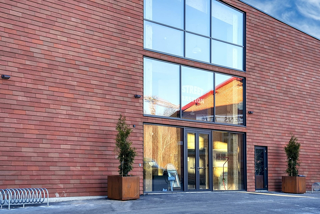 Fredericia Street Bastion, Creaton Motio, Oak Brown Wire Cut