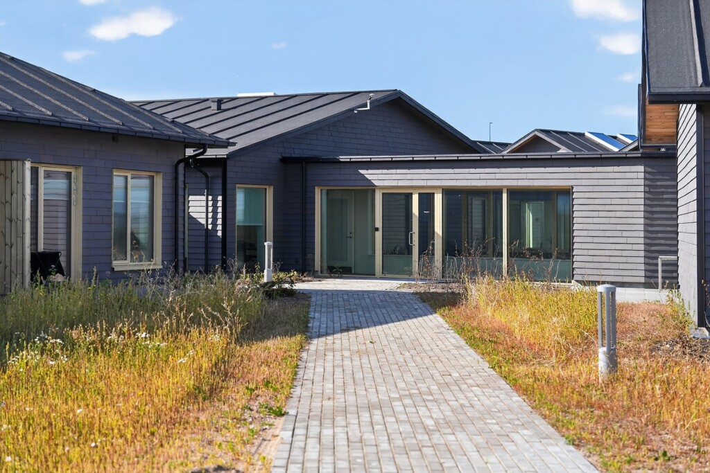 Fjordlykke – Botilbud Thisted, Creaton Motio, Dark Grey Reduction